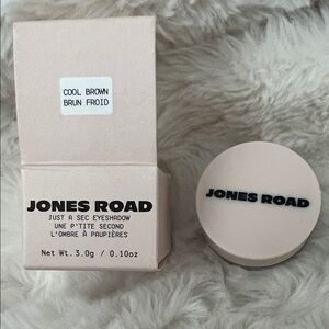 Jones Road Just A Sec Eyeshadow in Cool Brown